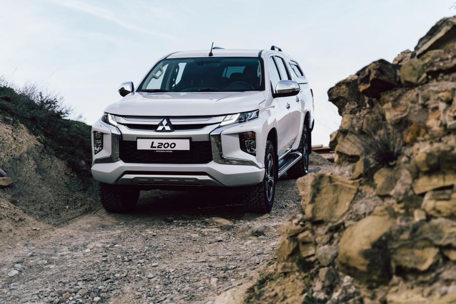  Mitsubishi L200 Double Cab 2019 года  (CIS) (фото 27 из 40)